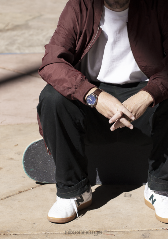 Nixon Sentry solar skinn 42H0X95 se marine solstråle/sølv