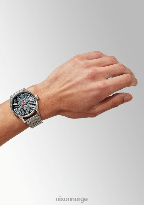 Nixon rullende steiner vaktpost i rustfritt stål 42H0X133 se sølv/svart